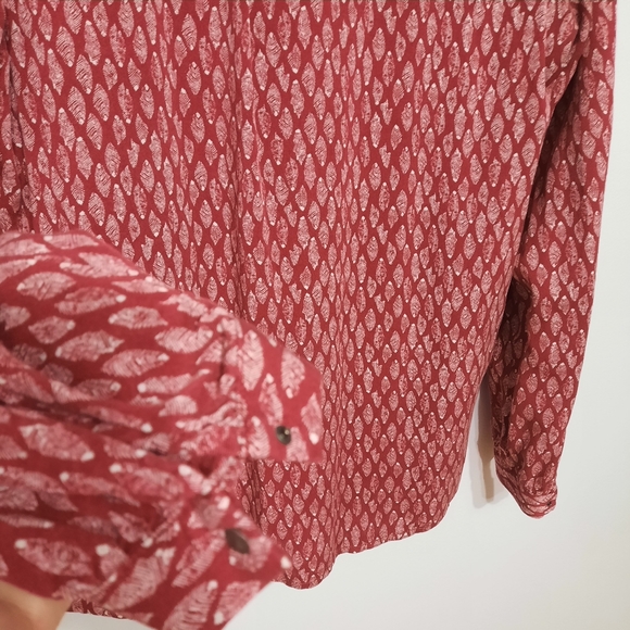 Sandwich Long Sleeve Red and White Blouse - Picture 4 of 5